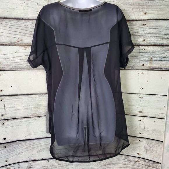 Maurices Women’s Plus Gray Black Lace Contrast Short Sleeve Tunic Top Size 0 (1X - Picture 5 of 8